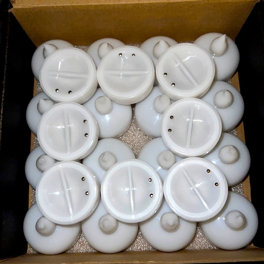 24 White Flameless Floating Candles